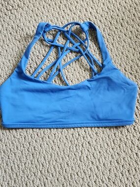 Lululemon Free To Be Wild Bra 6 Blue